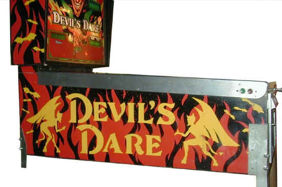 devils_flanc.jpg (158122 octets)